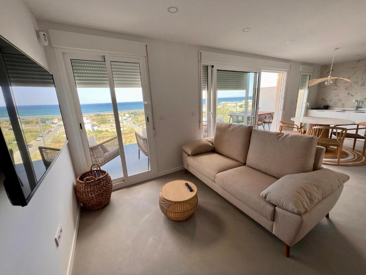 Beautiful Penthouse With Pool And Wonderful Beach View Олива Экстерьер фото